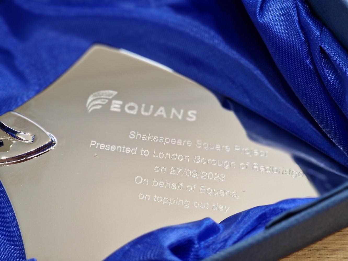 SUPREME NICKEL PLATED PRESENTATION TROWEL - TOPPING OUT CEREMONY BUILDING PROJECT - Image 3
